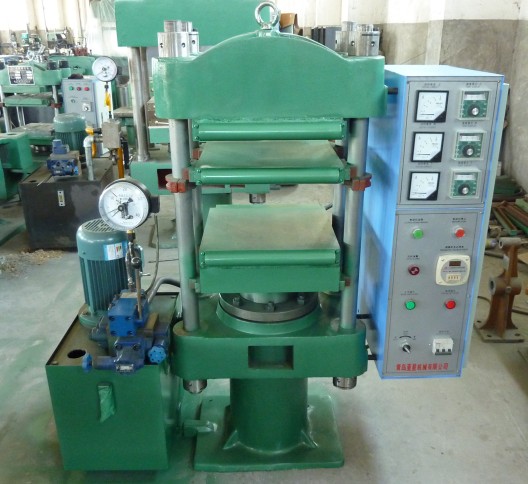 立柱式平板硫化機(jī)