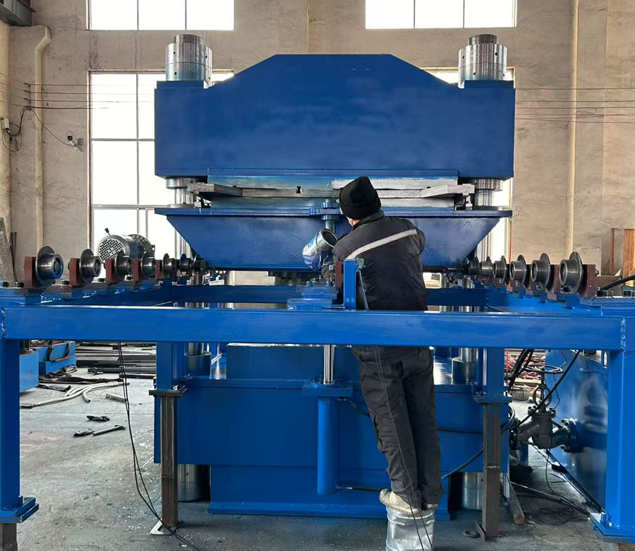 大型平板硫化機