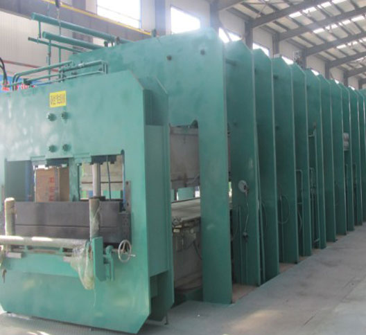 鋼絲繩輸送帶硫化機(jī)